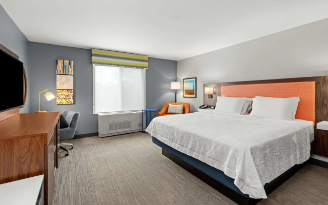 Hampton Inn & Suites Fairbanks