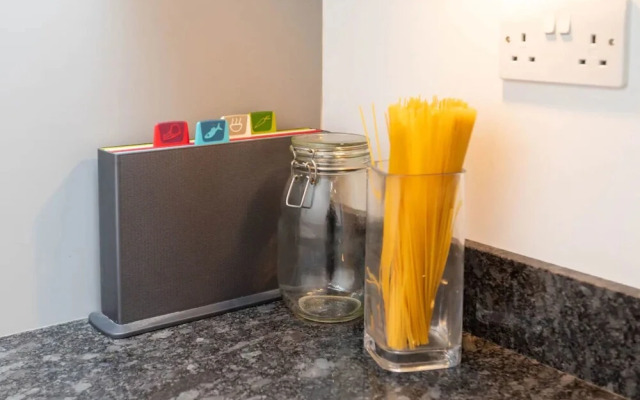 Lovely 1 Bedroom Apartment in Colourful Notting Hill