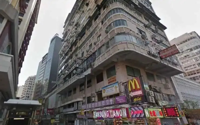 Sky Inn(Tsim Sha Tsui B1 Exit 20m)