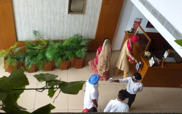 Grand Hotel Nawanshahr