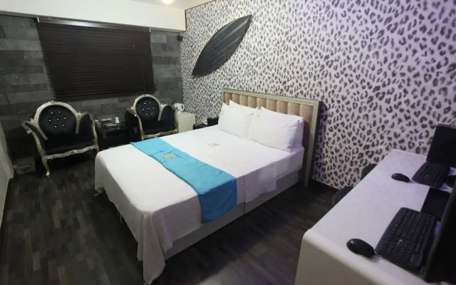 Regency Motel
