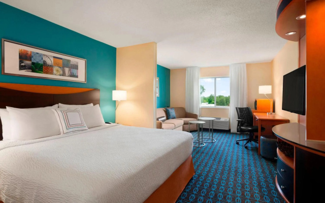 Fairfield Inn & Suites Lansing West