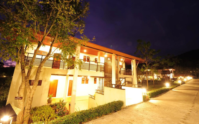 Phunacome Resort