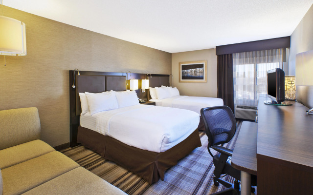 Holiday Inn Gaithersburg, an IHG Hotel