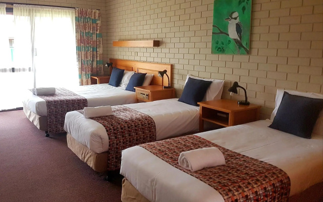 Barooga Country Inn Motel