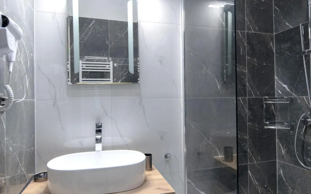 Plaka Arch Suites