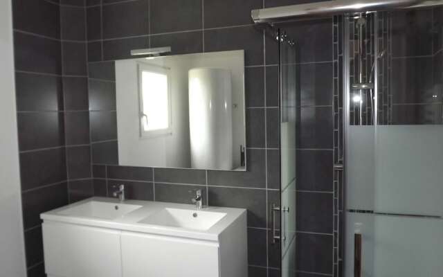 Maison récente deux chambres