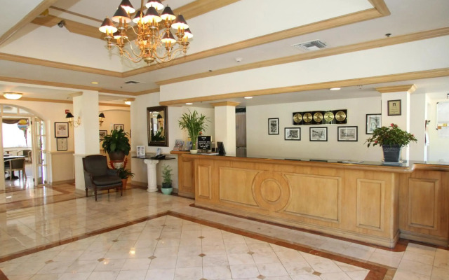 Chateaubleau Hotel