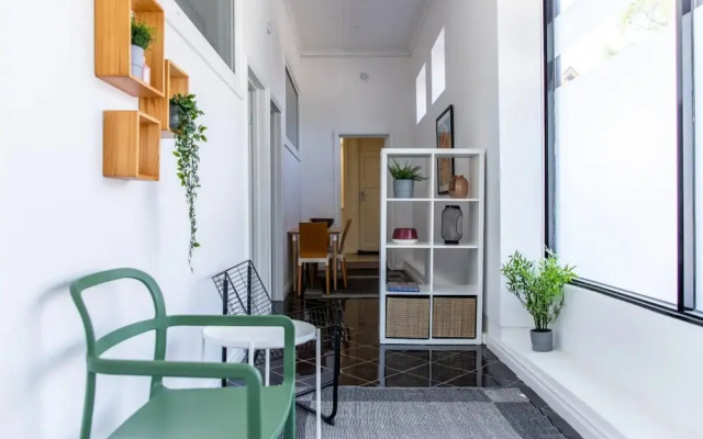 Cozy Brunswick East Home