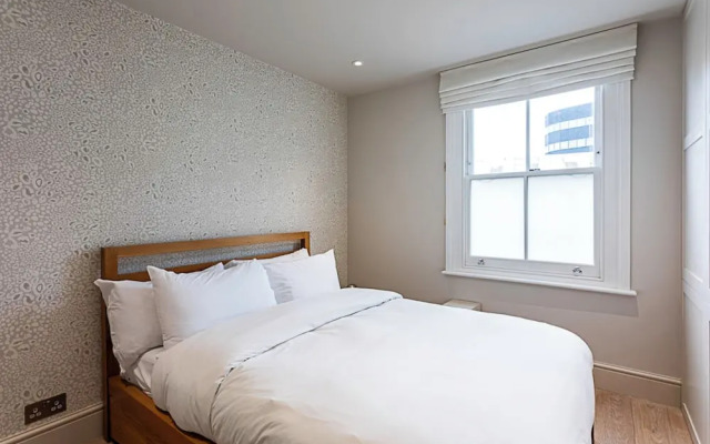 Fulham Serenity: Your Charming 2-bed Retreat