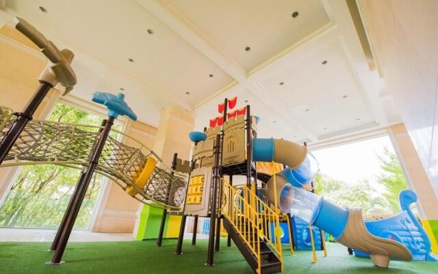 1000 Island Lake Greentown Resort Hotel