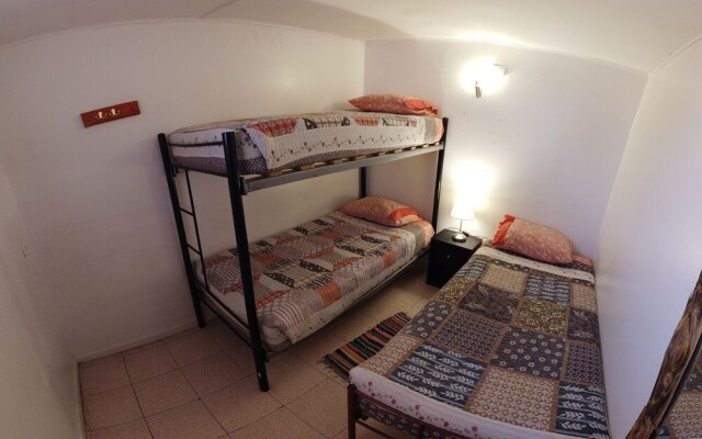 Hostal Covaine - Hostel