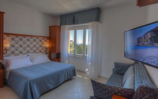 Hotel Noris