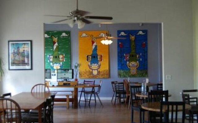 HI San Diego Downtown - Hostel