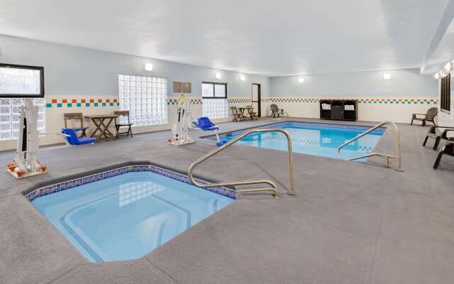 Days Inn by Wyndham Bernalillo