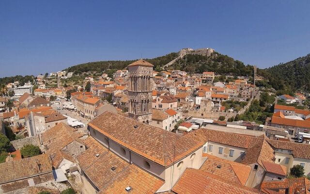 Amazing Home in Sucuraj With 3 Bedrooms and Wifi