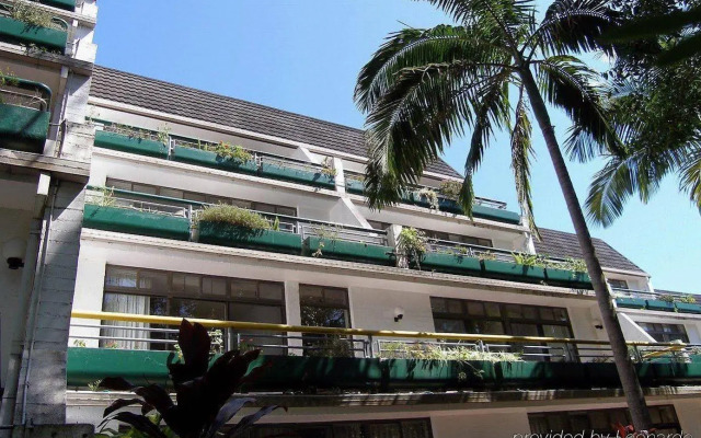 Palm Court Noosa