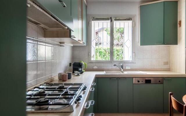 La Casa nel Giardino - by MyHomeInComo
