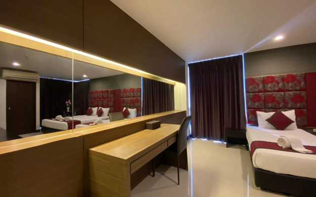 SUNSURI PHUKET, Nai Harn Beach