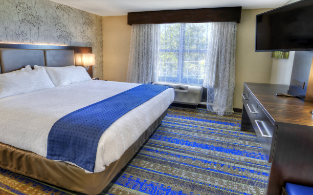 Holiday Inn Hotel & Suites Tupelo North by IHG