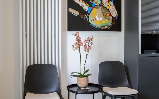 B Home Apart Hotel by Alpha