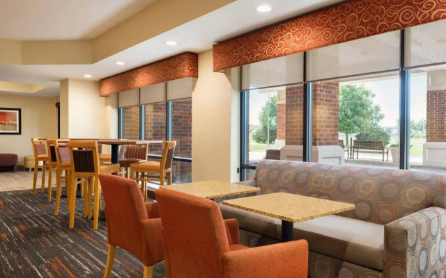 Hampton Inn West Des Moines Lake Drive