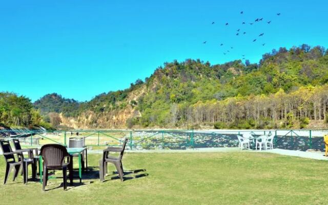 Corbett Call River Resort