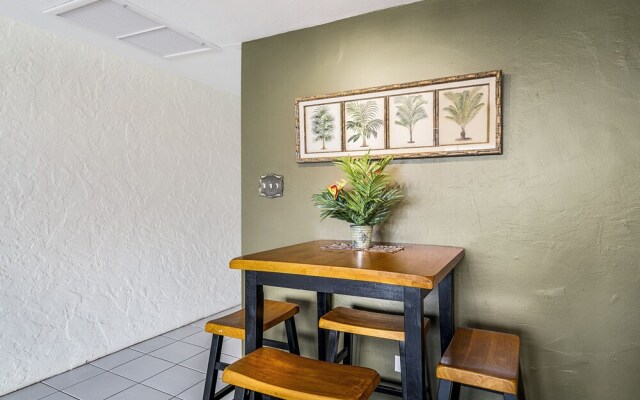 Casa De Emdeko 337 1 Bedroom Condo