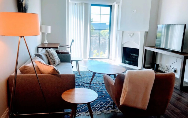 Luxury Suites - Heart of Beverly Hills