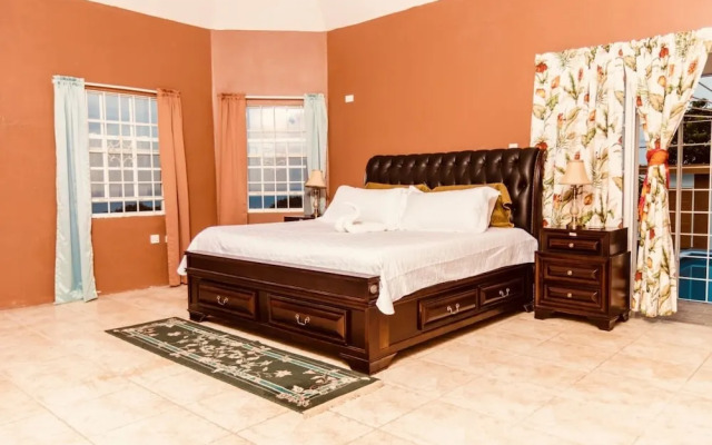 Villa Solstice Luxury 4 Bedroom