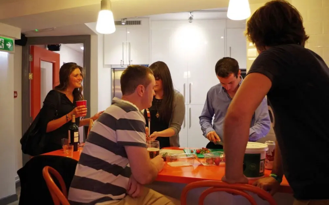 Galway City Hostel & Bar