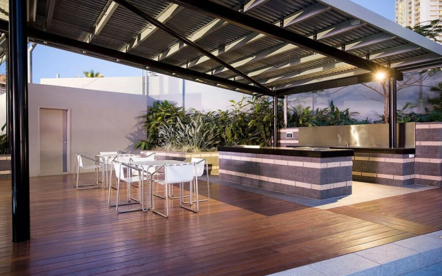 Cavill Avenue Private Apartments