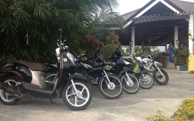 Moalboal Beach Resort