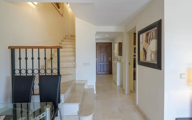 Villa Riviera in Urbanizaci n Riviera Sol