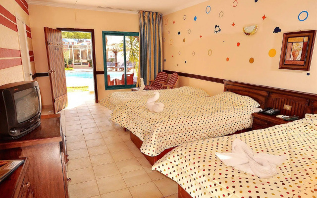 Ocean Club Hotel