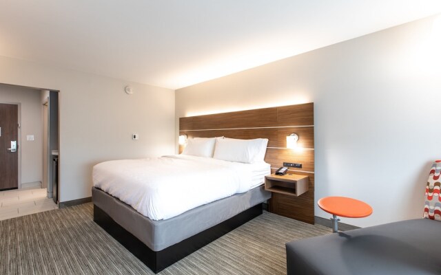 Holiday Inn Express & Suites Greenville S- Piedmont, an IHG Hotel