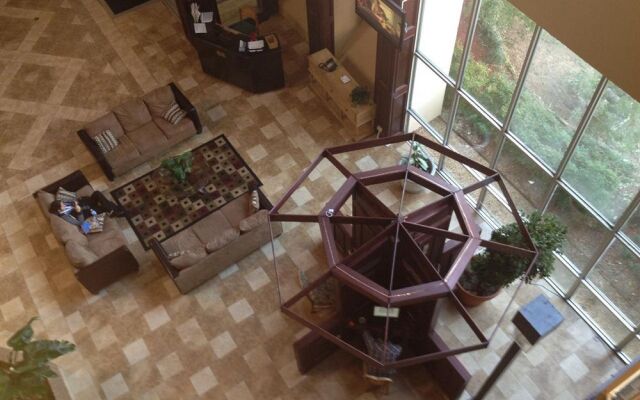 Ramada by Wyndham DFW Airport