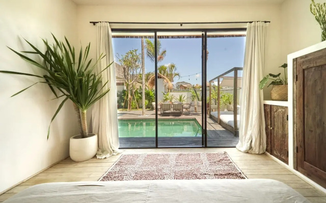Fabulous 3BR Boho-chic Style, Umalas With Staff