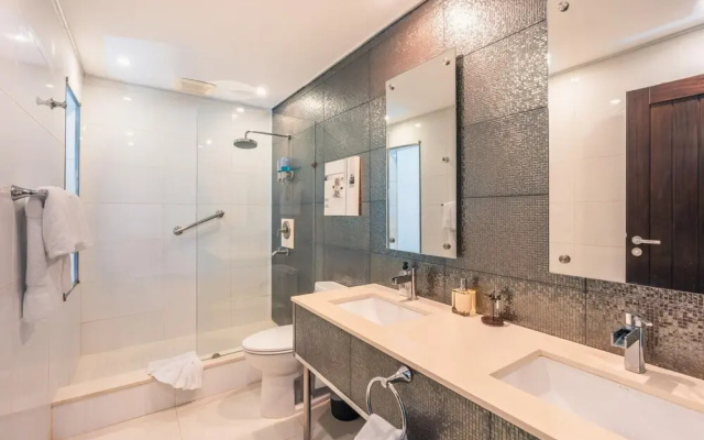 Townhouse With Ocean View Puerto Bahia P5