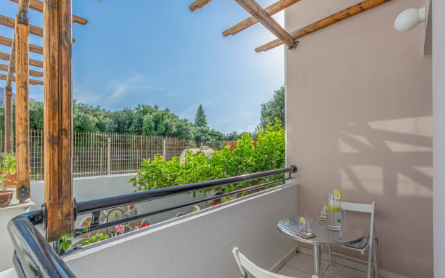 Happiness Apartments