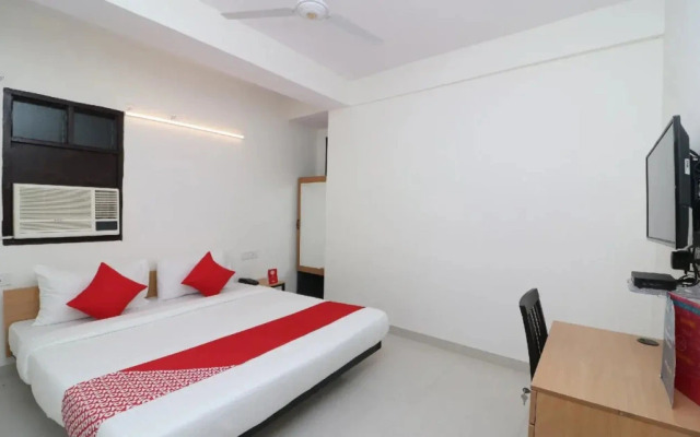 OYO Flagship 26685 Palam VIllage