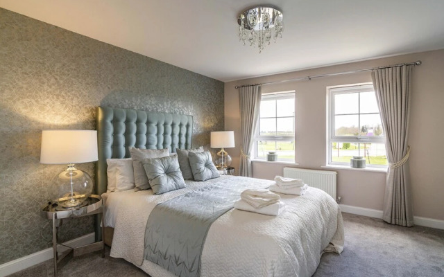 Spacious 4bed House in Derby with Garden