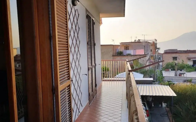 Panoramic Apartment With Vesuvius View