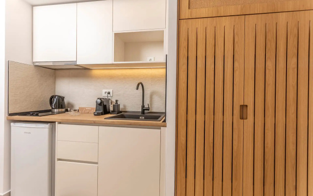 Anastasia Apartments & Studios