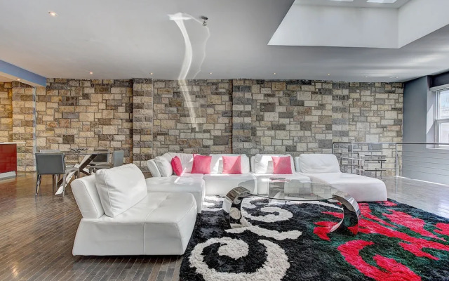 Destination Stays - LOFT HOUSE Quartier des Spectacles