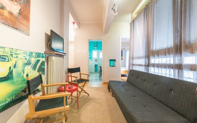 Bright 2 Bed Apartment by Cloudkeys