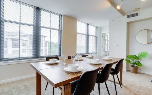 Fantastic 1 Bedroom Condo at Arlington