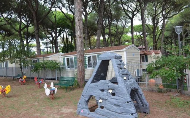 Bungalow in Po Delta Park With Beach Access