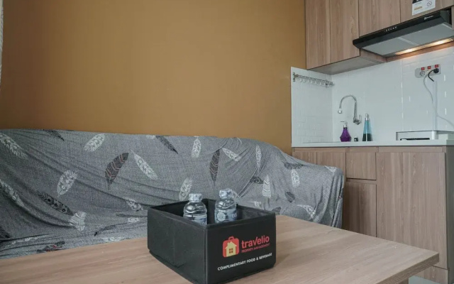 Restful and Tidy 2BR at Green Pramuka City Apartment