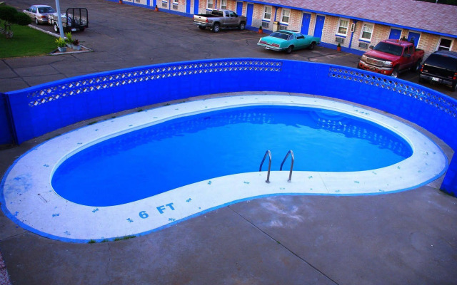 Blue Spruce Motel